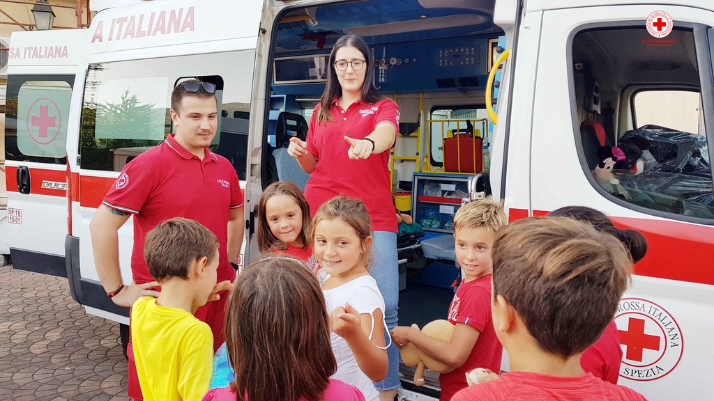 Ambulanza pupazzi Croce Rossa La Spezia