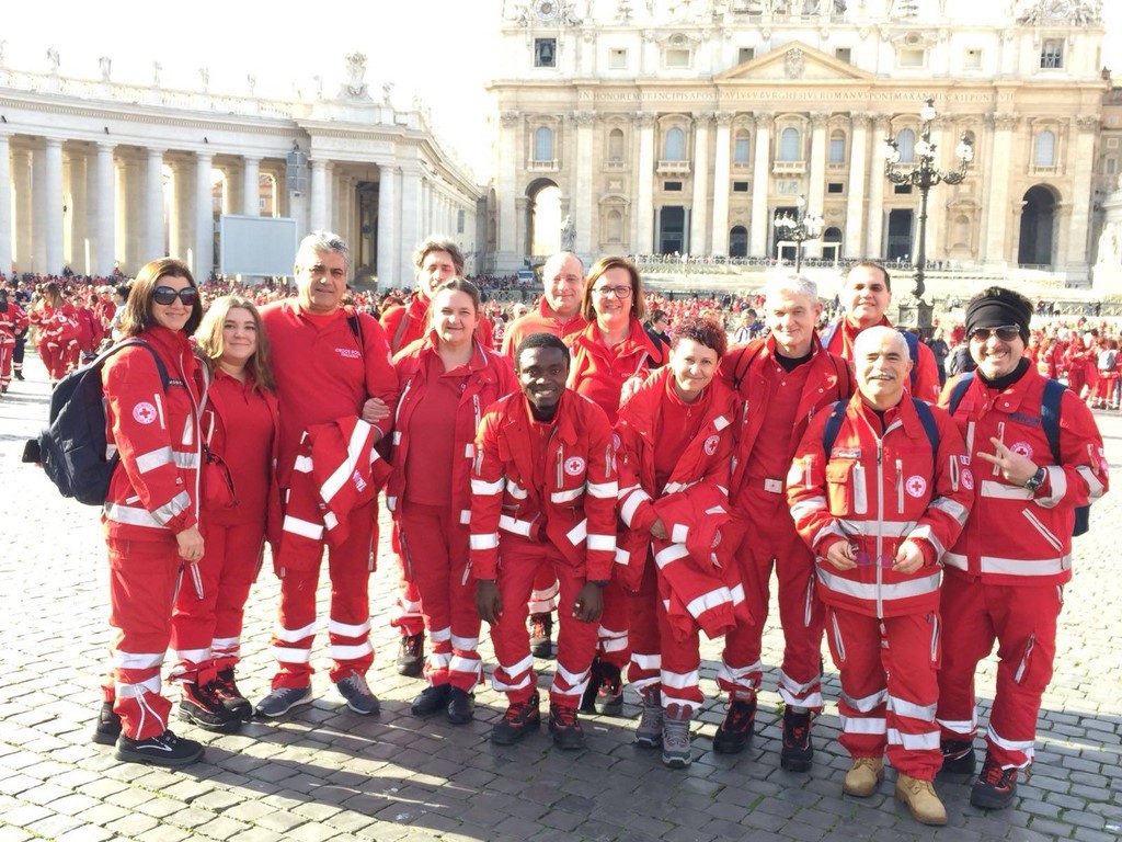 Croce Rossa Papa Francesco