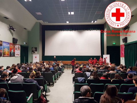 Studenti cinema Croce Rossa La Spezia