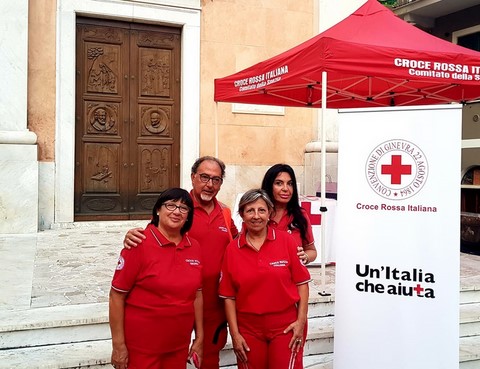 Cena di beneficenza Mytiliade Croce Rossa Castello Lerici